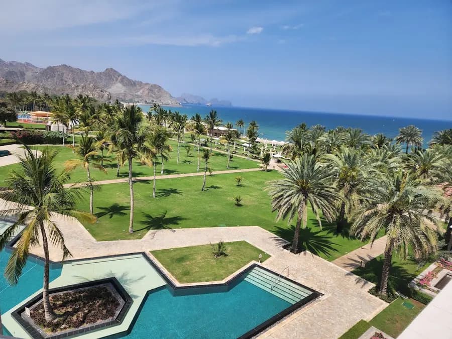 al-bustan-palace-ritz-carlton-oman — pool