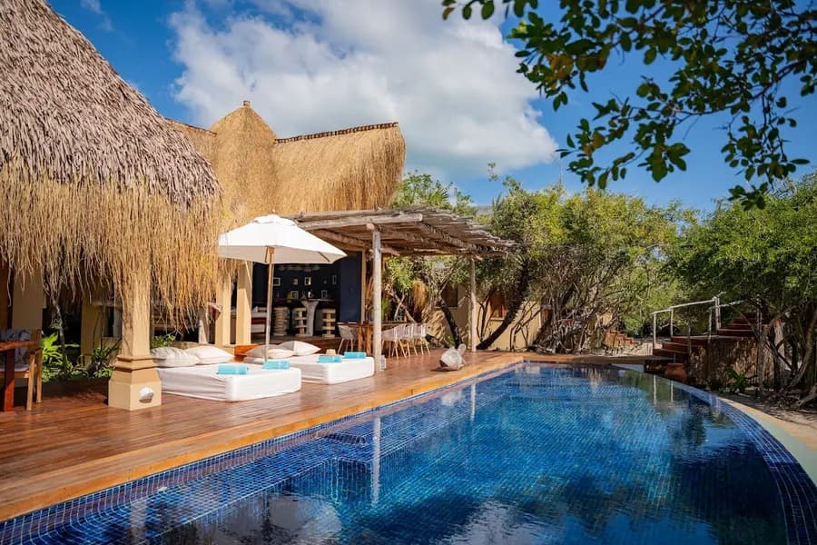 azura-benguerra-island-mozambique — pool