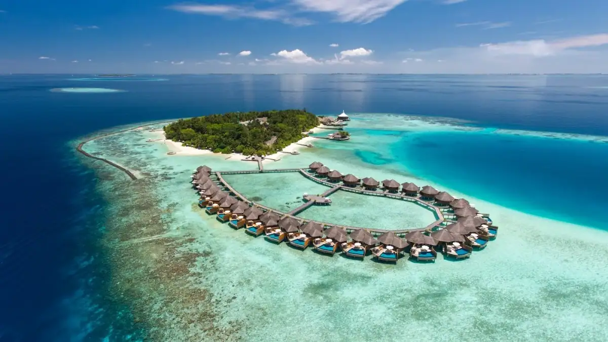 baros-maldives-resort — hero