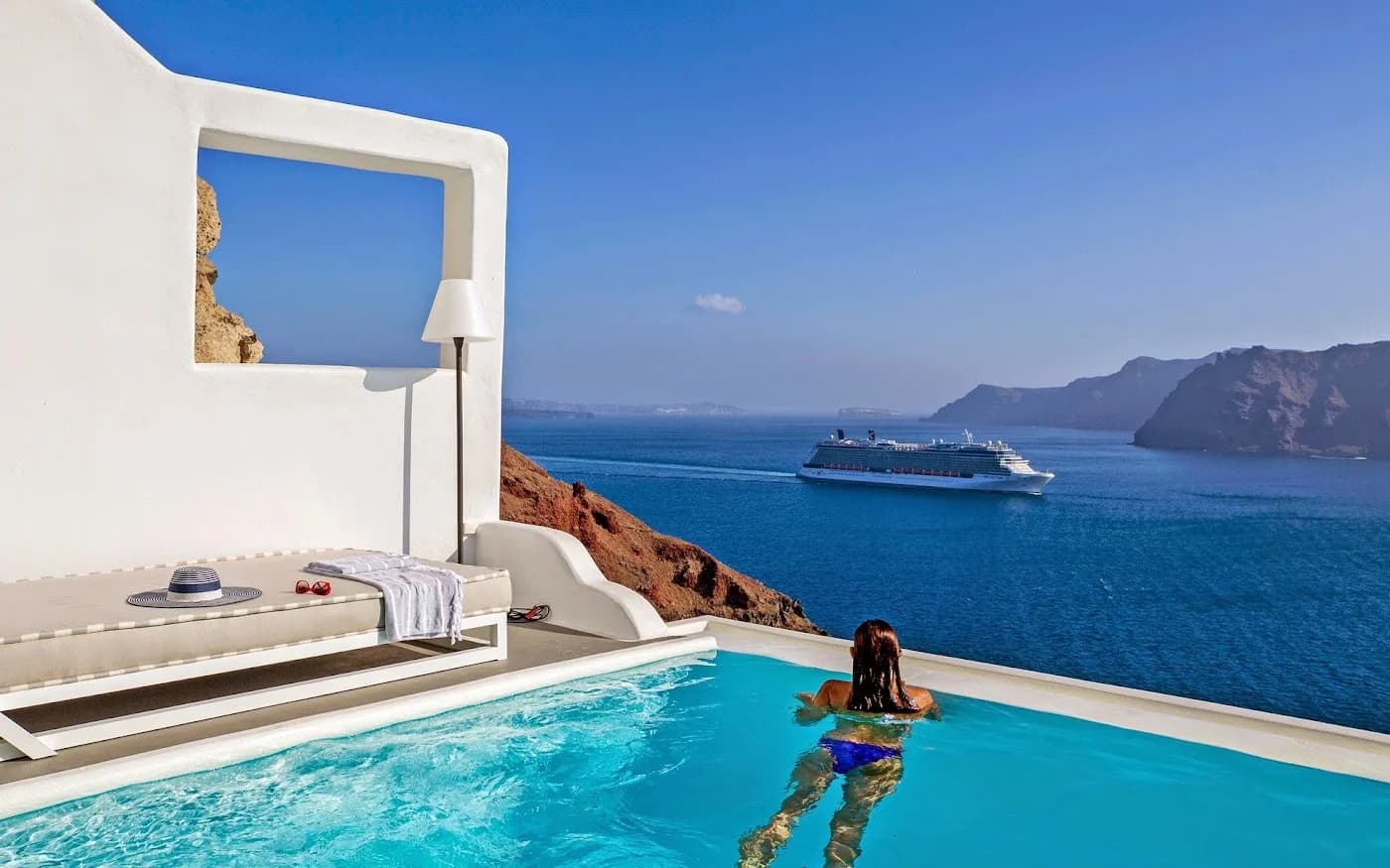 charisma-suites-oia-santorini — hero