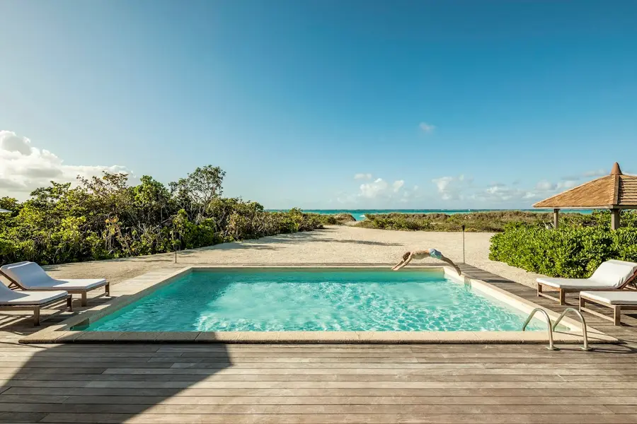 como-parrot-cay-turks-and-caicos — pool