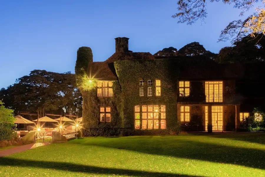 giraffe-manor-nairobi-kenya — spa