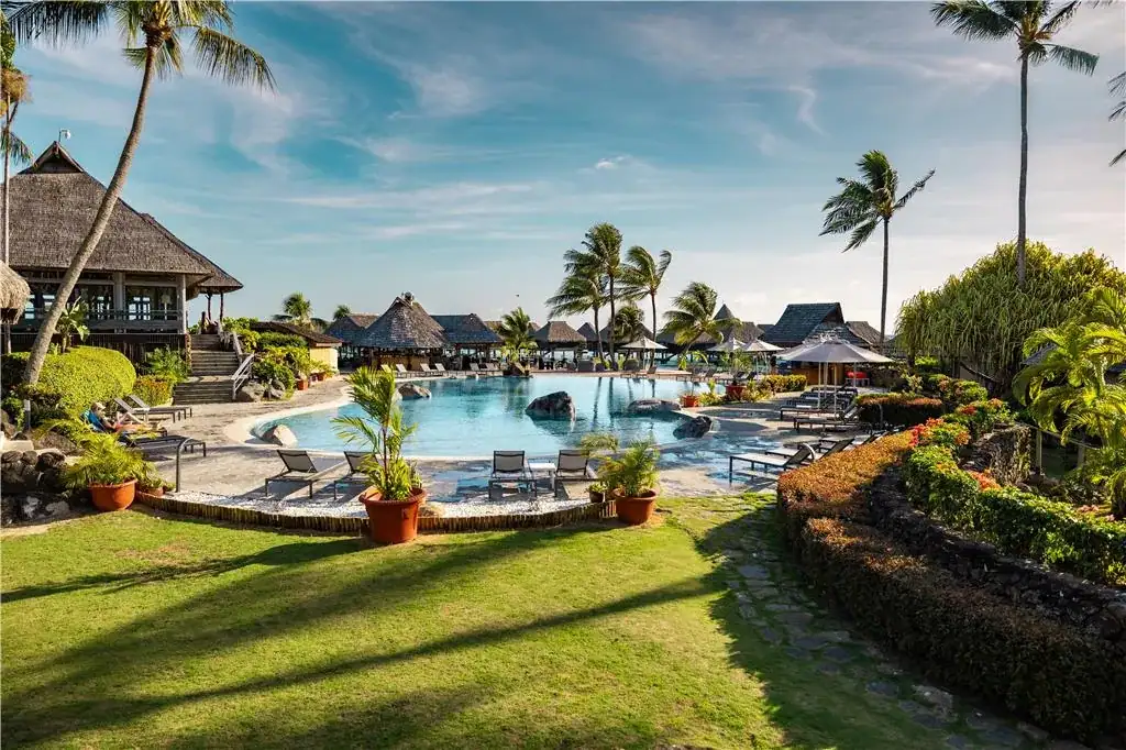 hilton-moorea-lagoon-resort-french-polynesia — hero