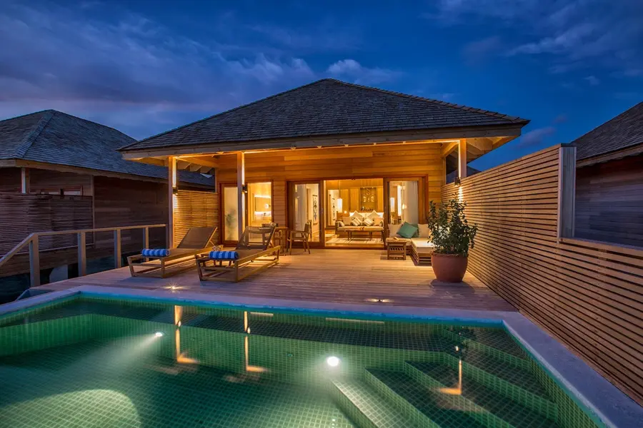 hurawalhi-island-resort-maldives — pool
