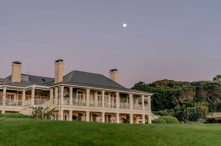kauri-cliffs-lodge-new-zealand — pool