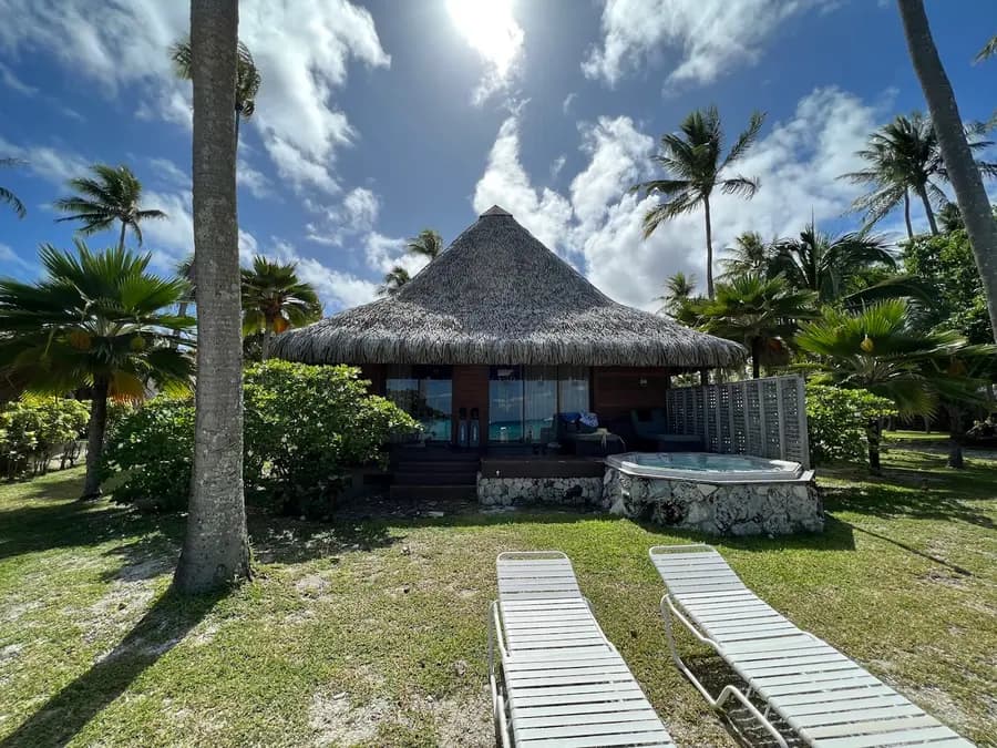 kia-ora-resort-rangiroa-french-polynesia — spa