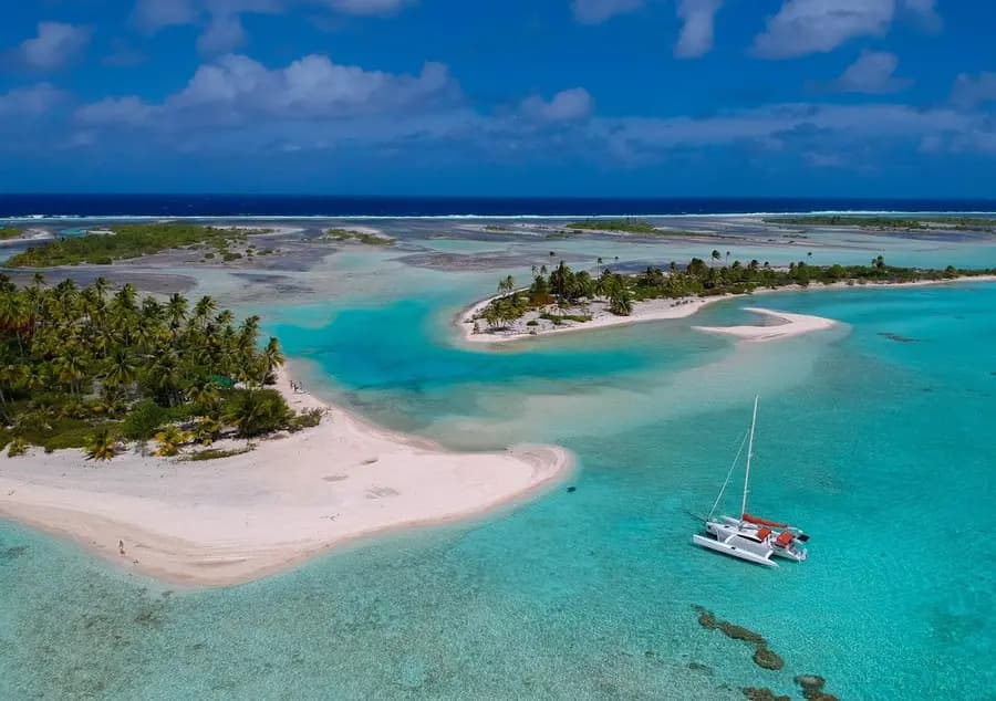 ninamu-resort-tikehau-french-polynesia — dining