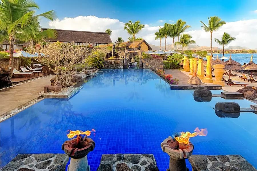 oberoi-beach-resort-mauritius — pool