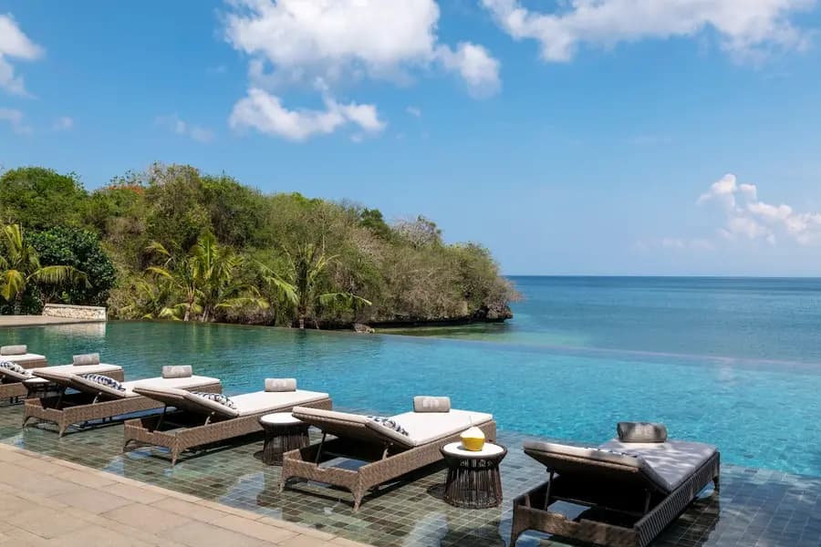 raffles-bali-jimbaran — spa