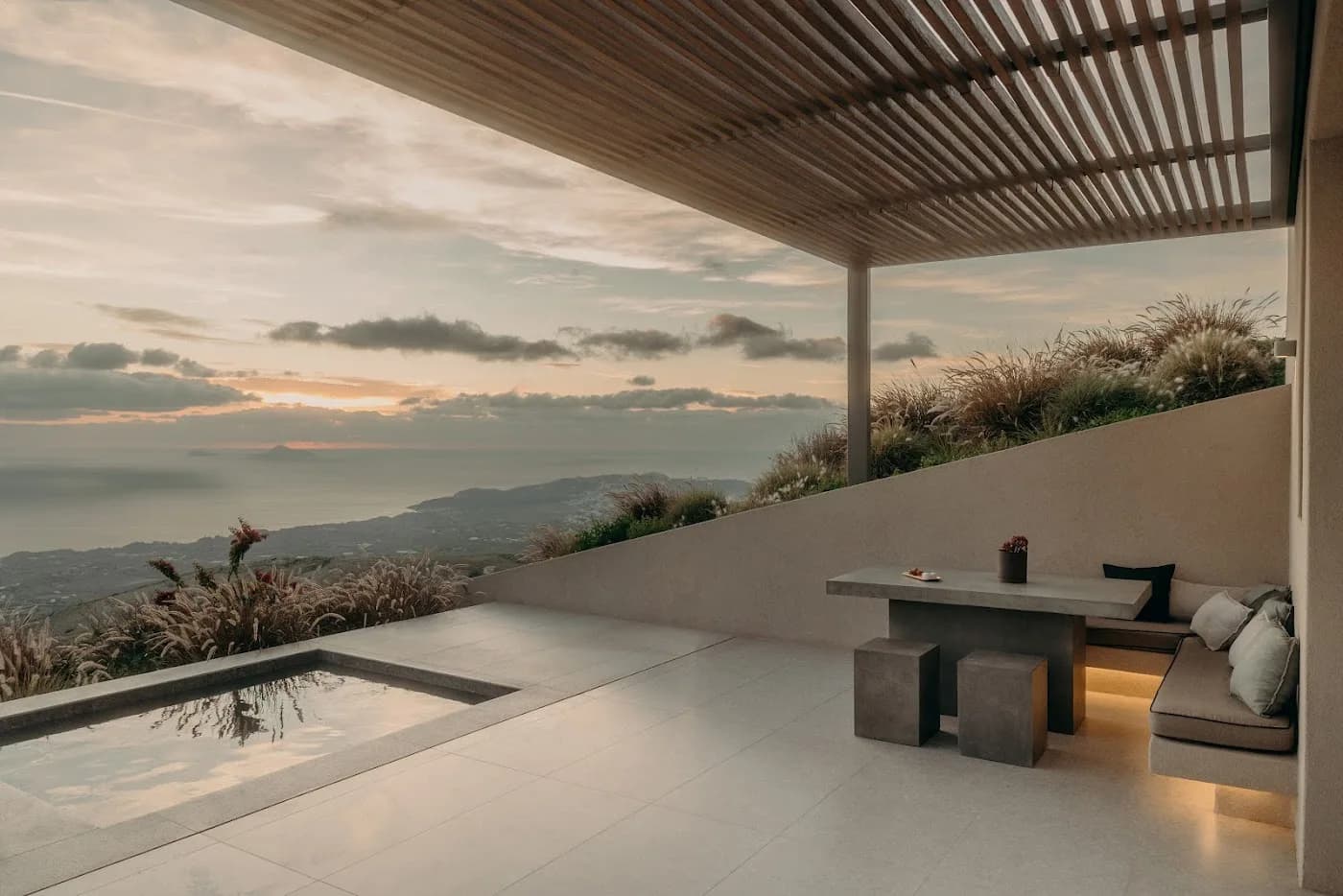 santorini-sky-luxury-resort-santorini — hero