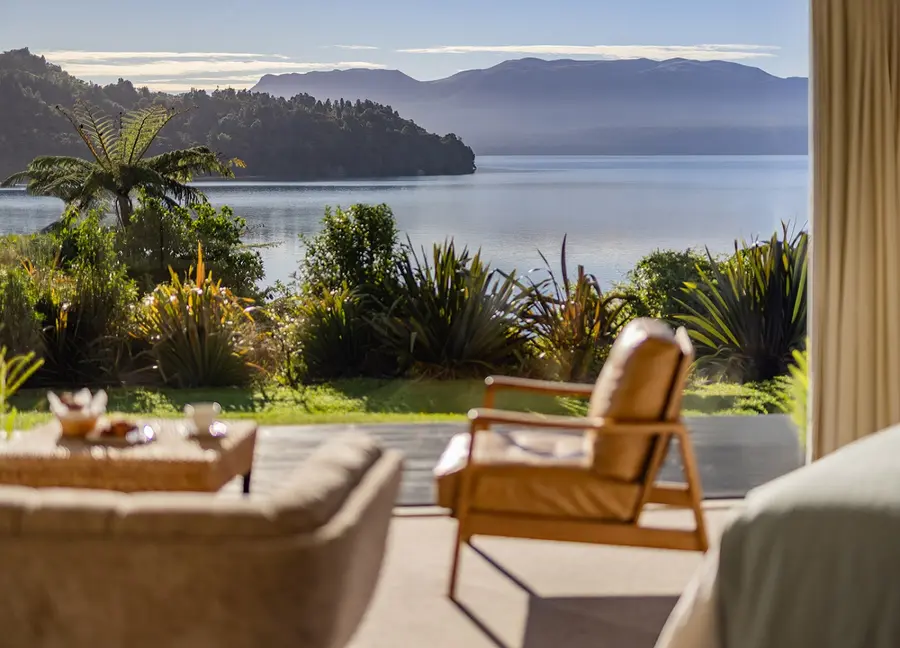 solitaire-lodge-lake-tarawera-new-zealand — dining