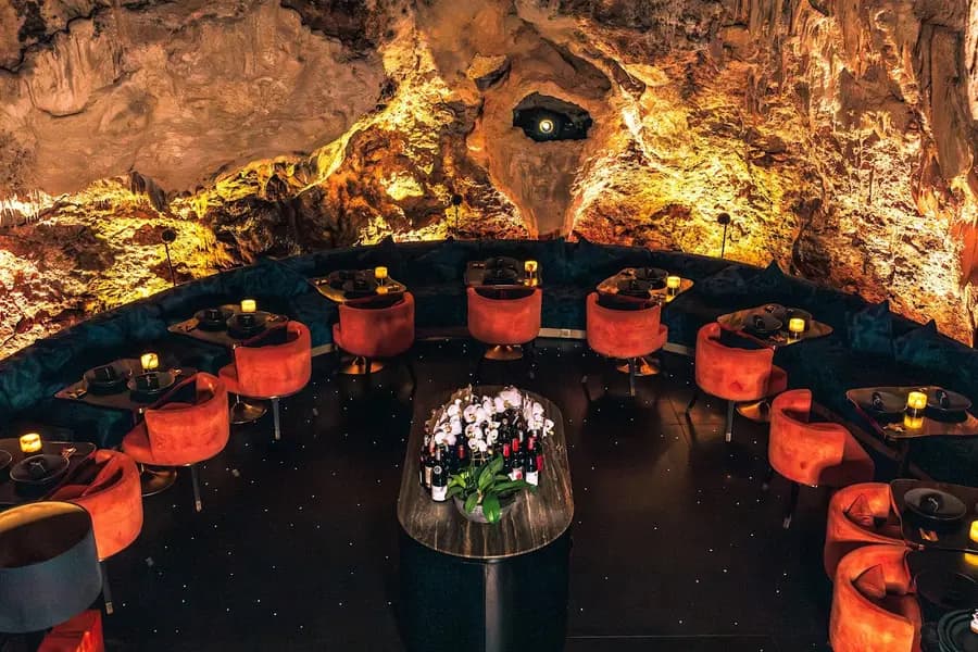 the-edge-bali-uluwatu — pool