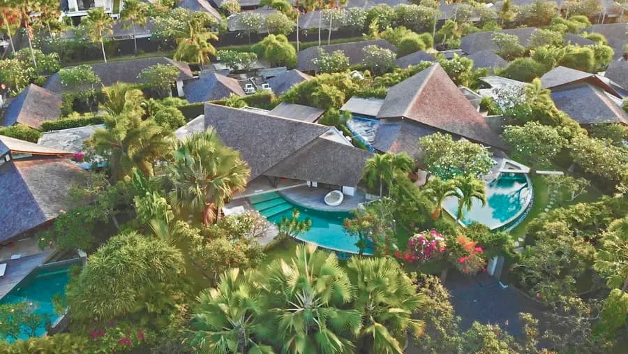 the-layar-private-villas-seminyak-bali — room