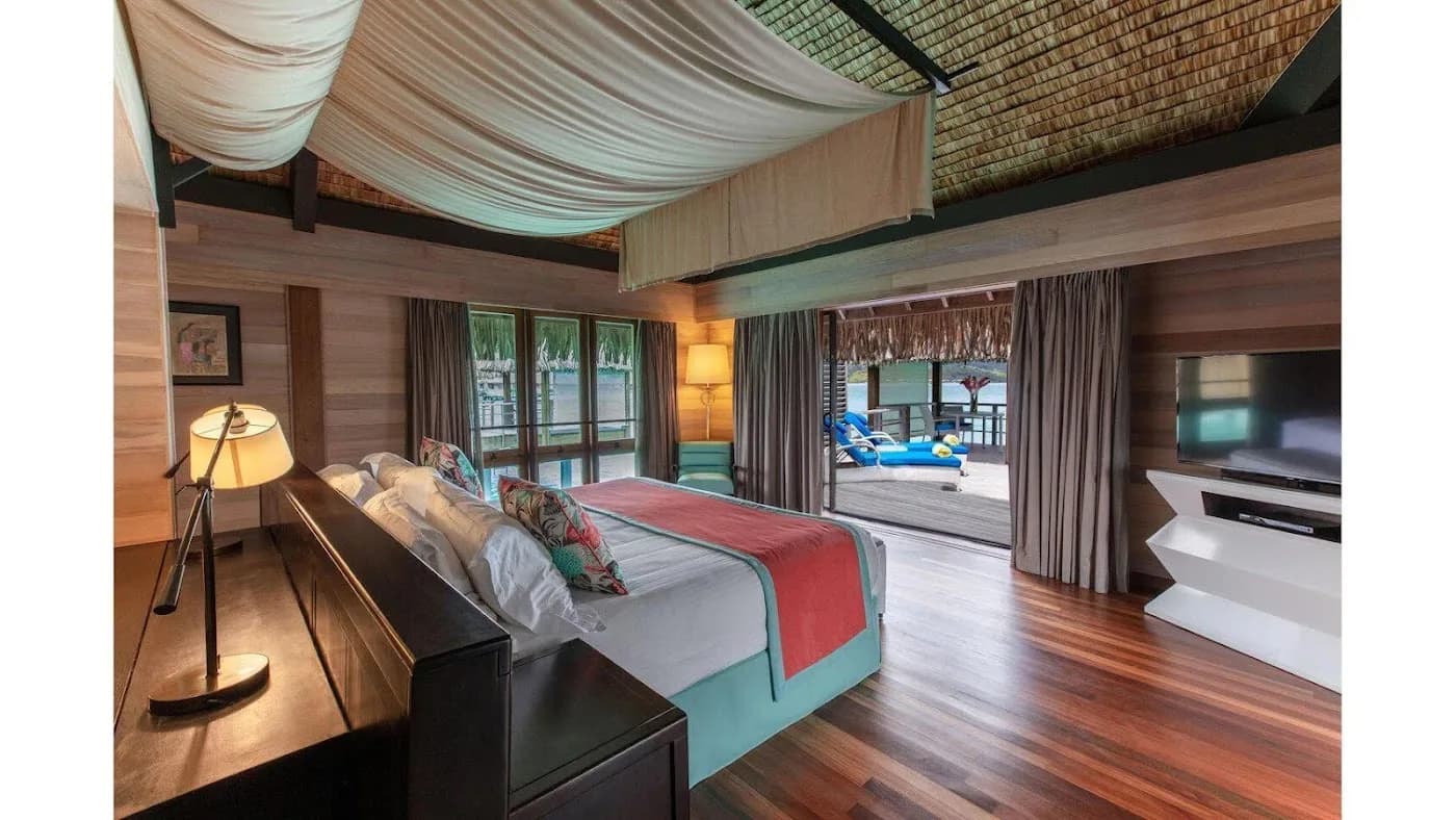 the-st-regis-bora-bora-resort-bora-bora — hero