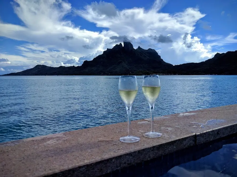 the-st-regis-bora-bora-resort-bora-bora — spa