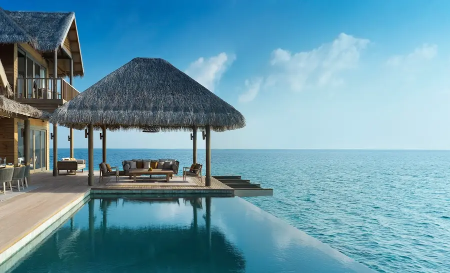 vakkaru-maldives — pool