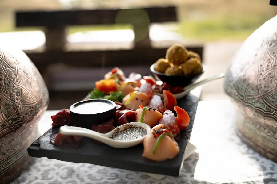 zarafa-camp-selinda-botswana — dining